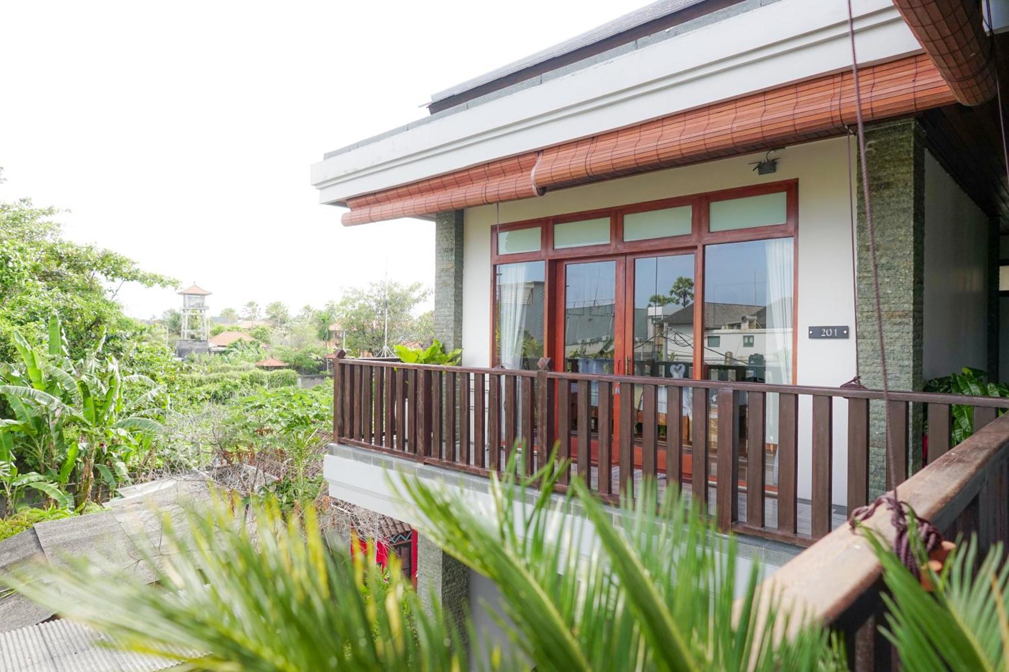 Tropical Beach House Bali Seminyak  Luaran gambar