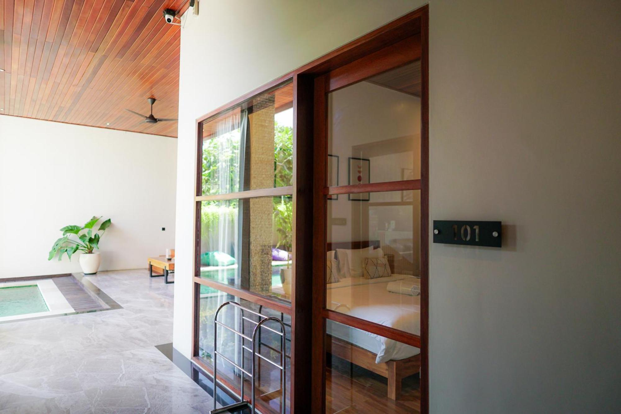 Tropical Beach House Bali Seminyak  Luaran gambar