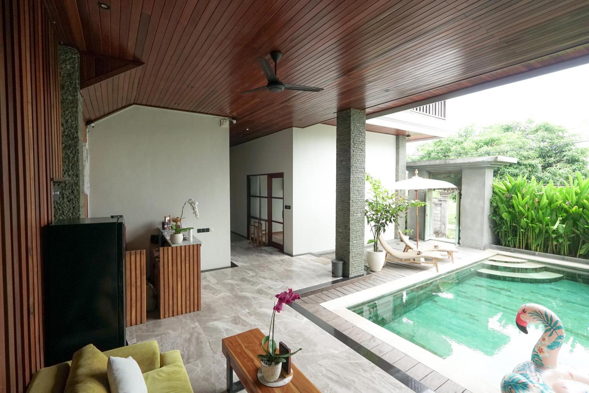 Tropical Beach House Bali Seminyak  Luaran gambar